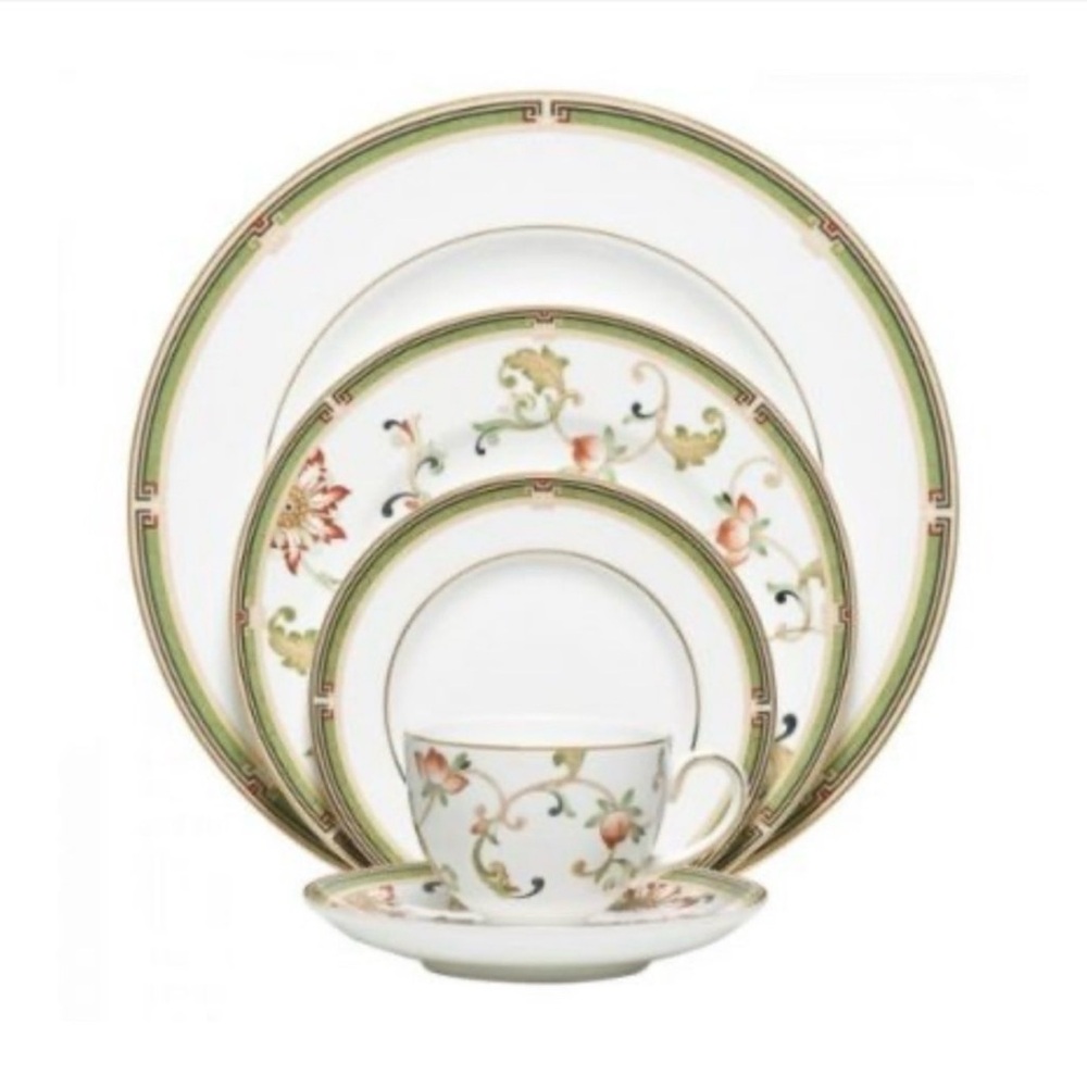 Wedgwood Oberon Bone China 5 Piece Place Setting